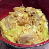 卵を2個使ってトロっと仕上げる親子丼